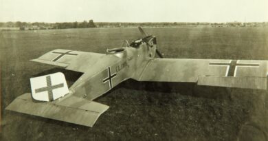 LE PREMIER VOL D’UN AVION ENTIÈREMENT MÉTALLIQUE LE PREMIER VOL D’UN AVION ENTIÈREMENT MÉTALLIQUE