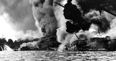 7 DECEMBRE 1941, « UN JOUR A JAMAIS MARQUÉ D’INFAMIE » 7 DECEMBRE 1941, « UN JOUR A JAMAIS MARQUÉ D’INFAMIE »