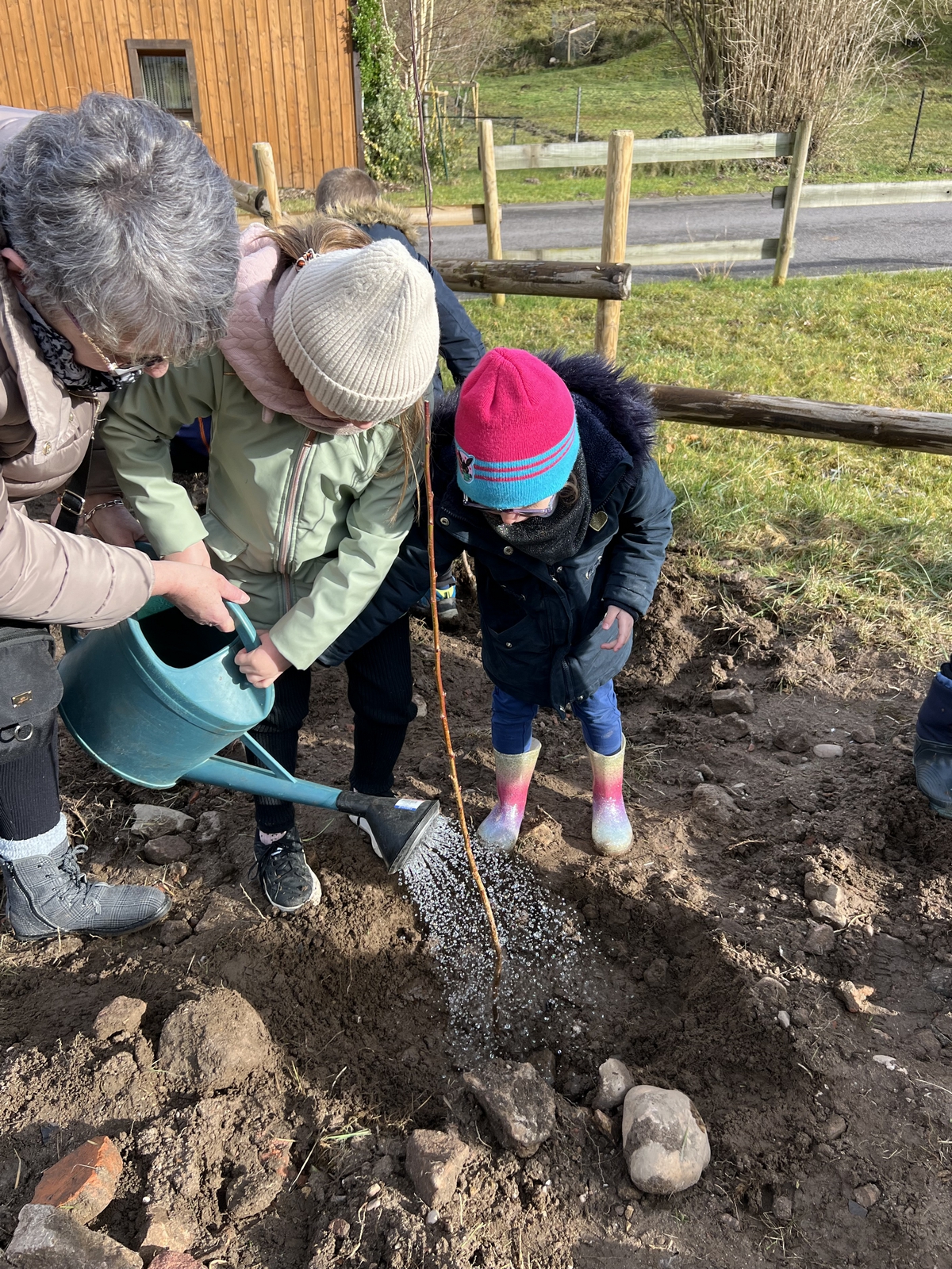 plantation-haie-champetre-31-01-2025-04.jpg plantation-haie-champetre-31-01-2025-04.jpg
